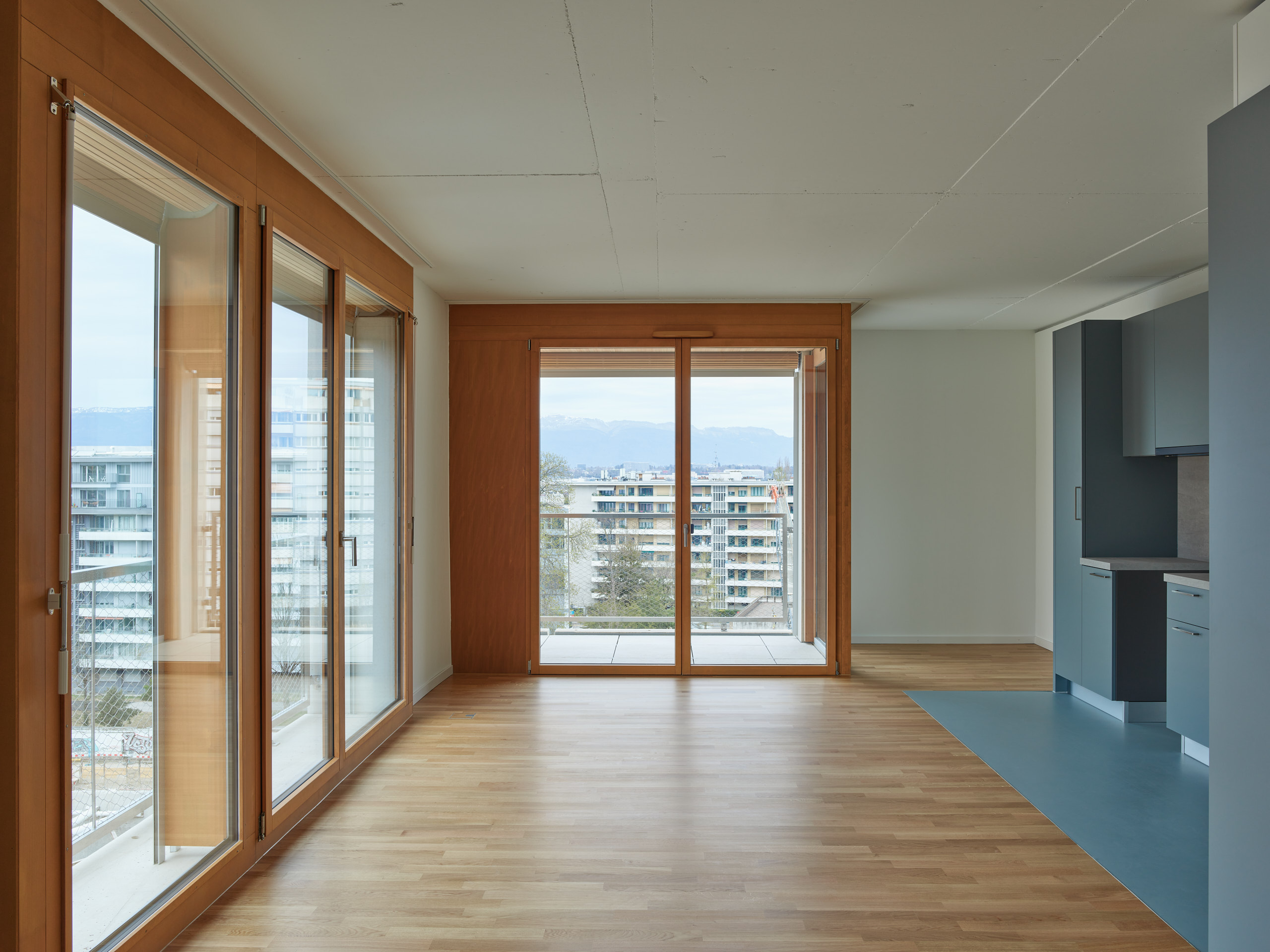 Coopératives aux Eaux-Vives